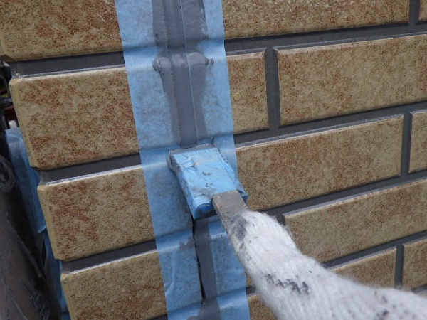 シーリングを均しました