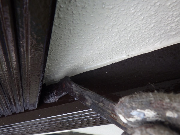 幕板のダメ直し中です