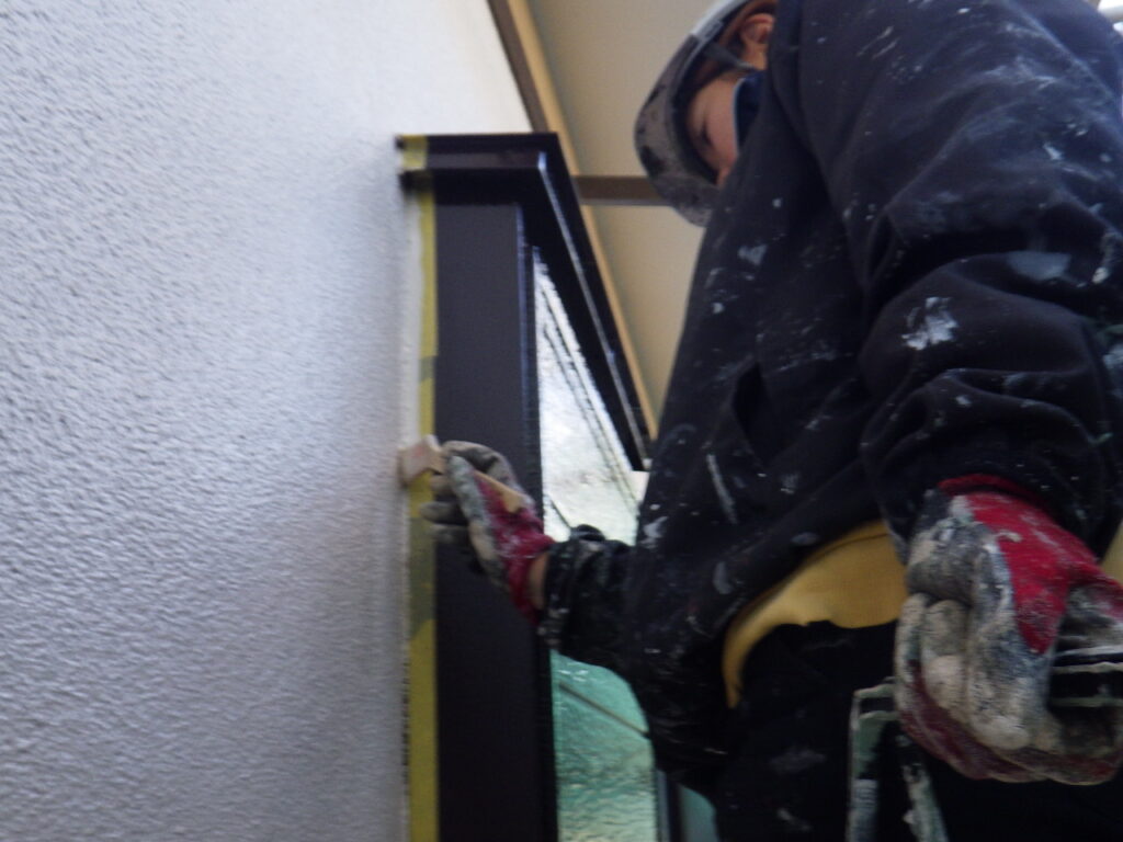 外壁補修中です