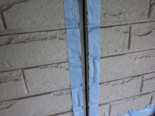 既存シーリングの撤去終了です