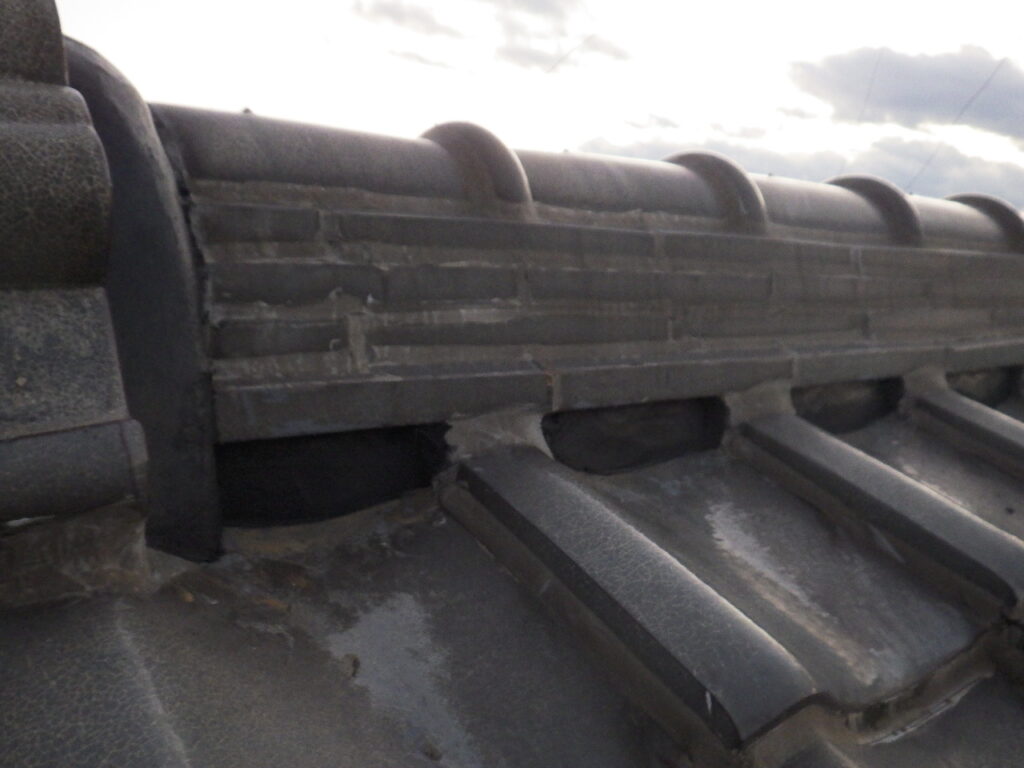 施工後の大棟の状態です