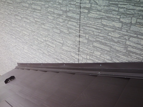 壁水切りの取り付け終了です