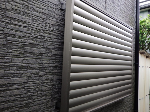 新規面格子取り付け終了です