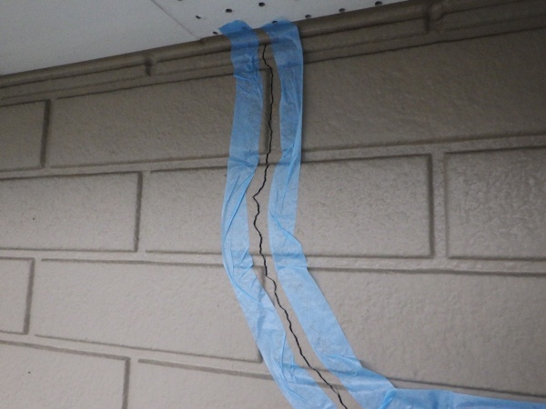 既存外壁目地のシーリング養生終了です