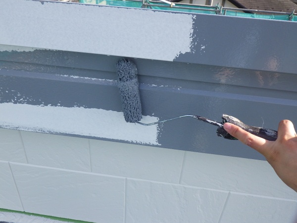 破風の中塗り中です