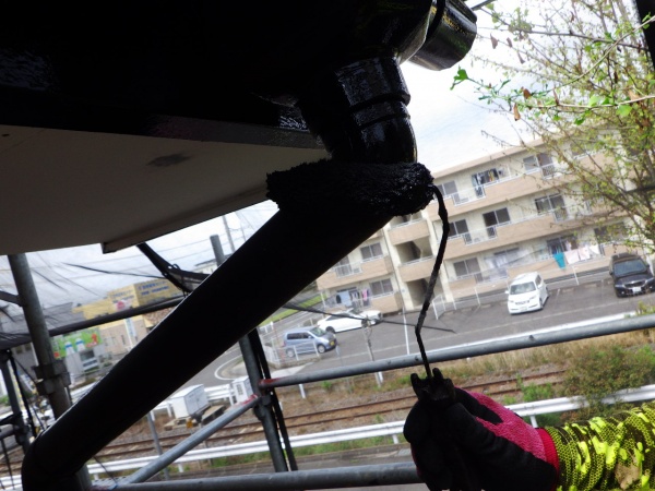 役物の中塗り塗装中です