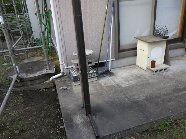 施工後の竪樋の状態です
