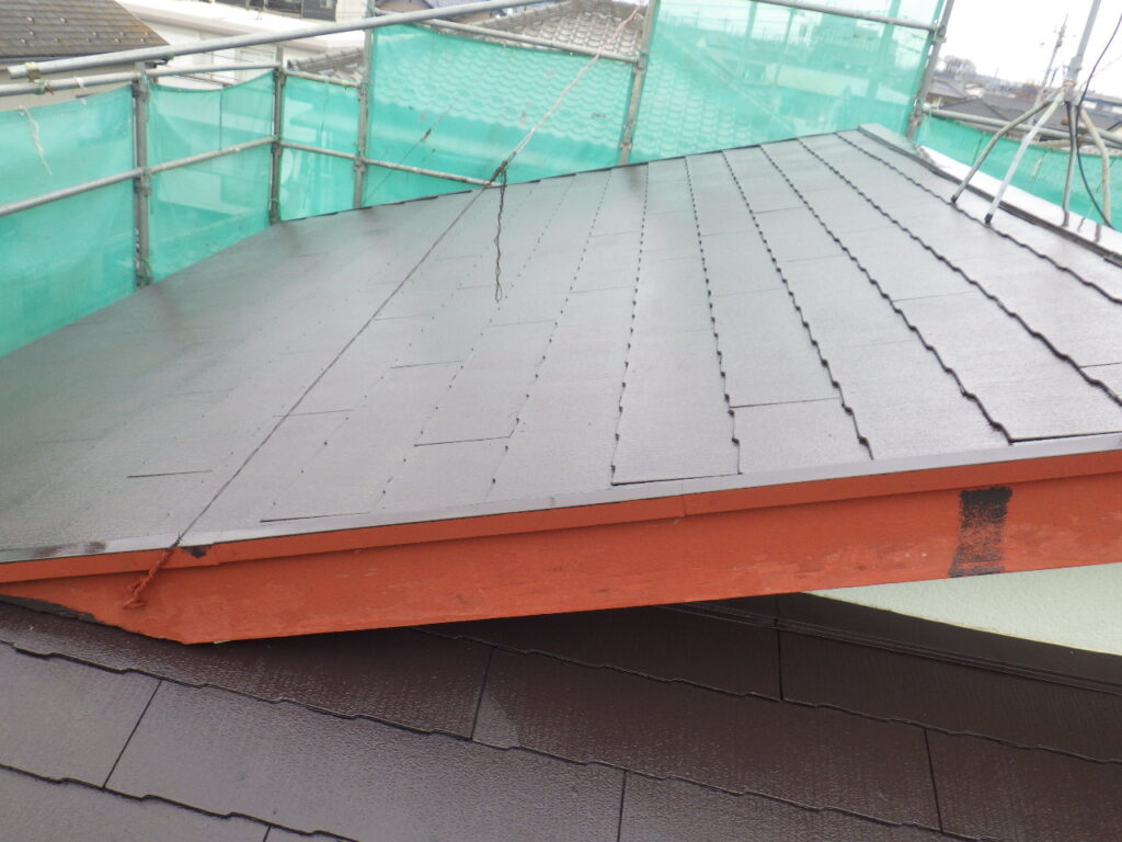 大屋根上塗り塗装終了