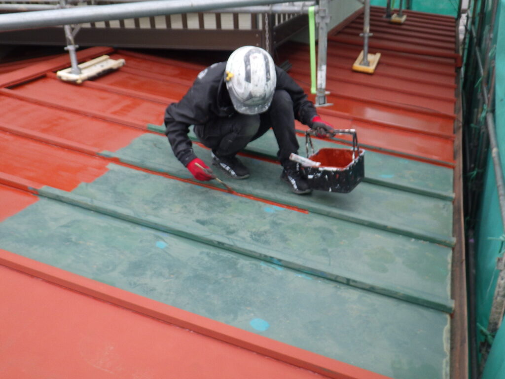 錆止め塗装中