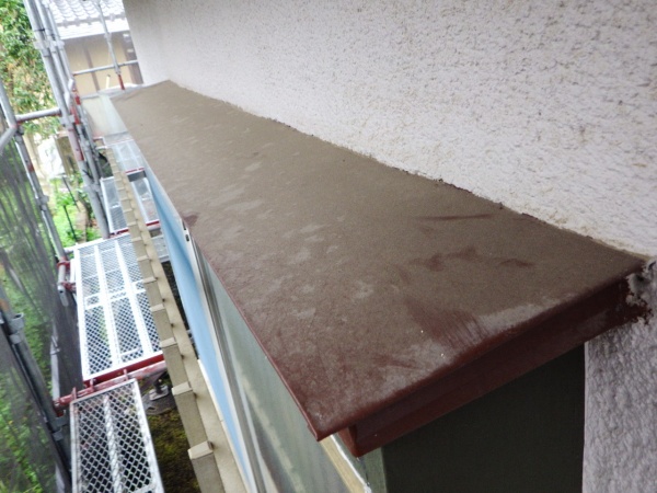 施工前の板金部の状態です