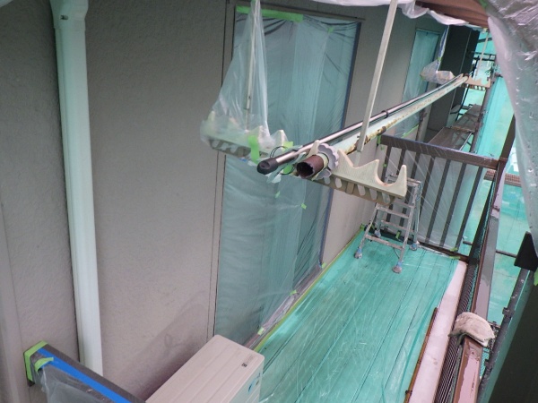 外壁塗装用の養生をしました