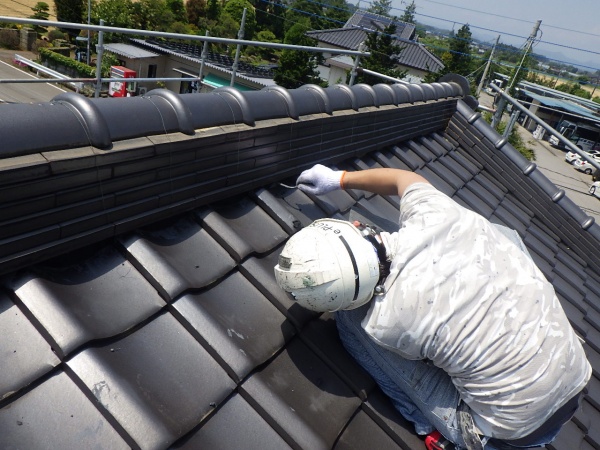 漆喰の打ち増し中です