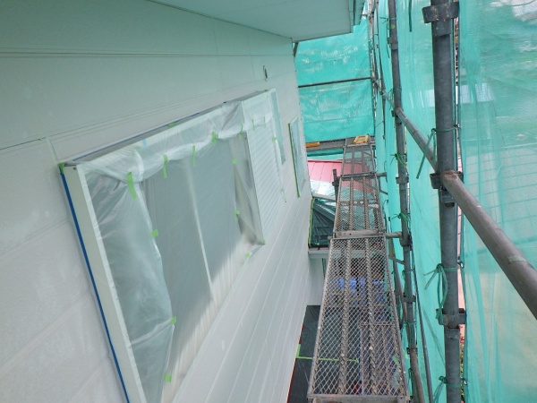 2階外壁塗装用の養生をしました