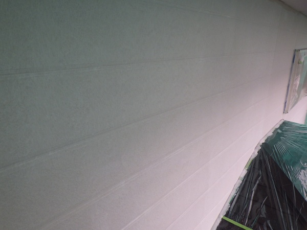 ２階外壁の下塗りが終了しました