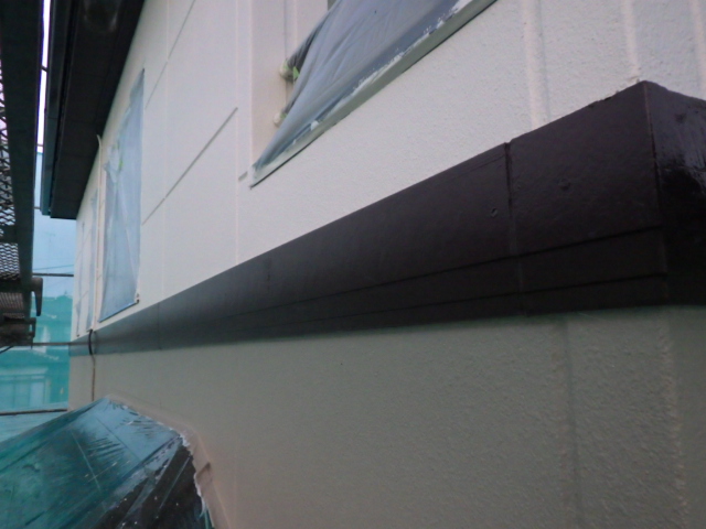 幕板の上塗り終了です