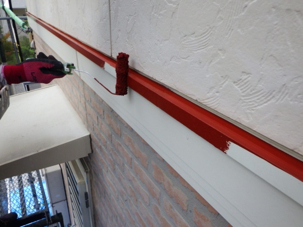 板金、木部の下塗り中です