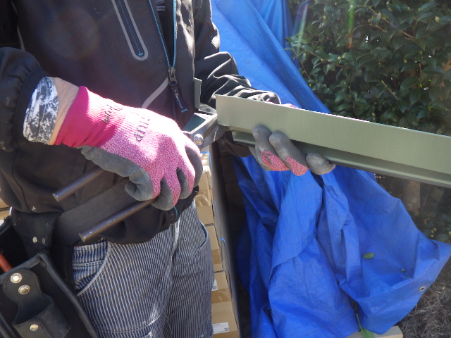 土台水切りの加工中です