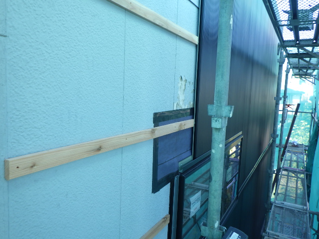 東面の施工中です