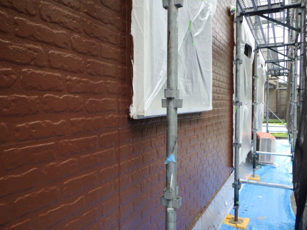 幕板下下段の外壁塗装終了です