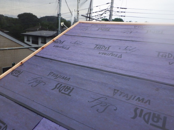 棟木の取り付け終了です