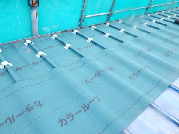 ルーフィングの仮置き中です