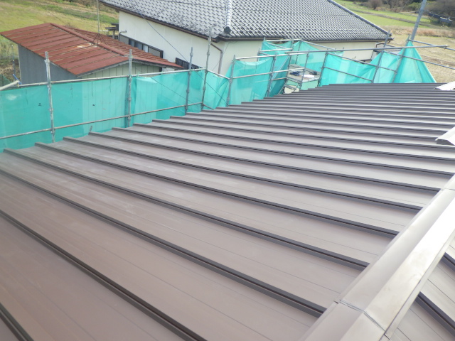 施工後の南面屋根です