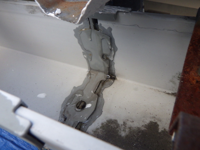 補修後の軒樋の状態です