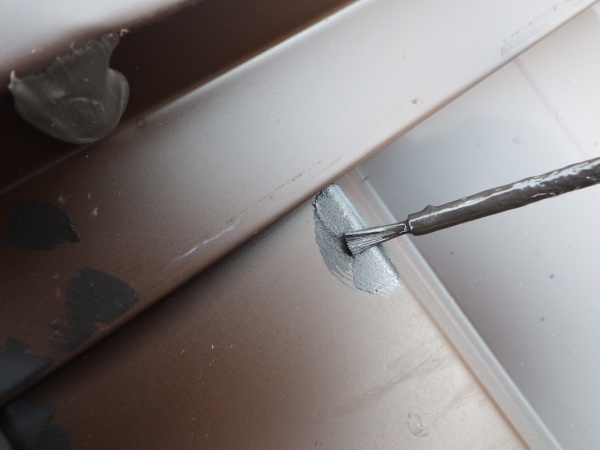 タッチアップ中です