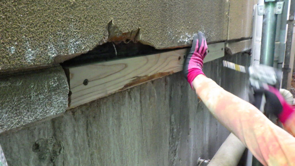 外壁下地を取り付けました