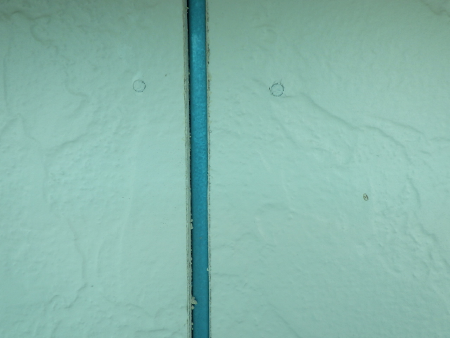 シーリングの撤去終了です