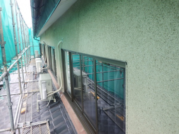 ２階外壁の洗浄終了です