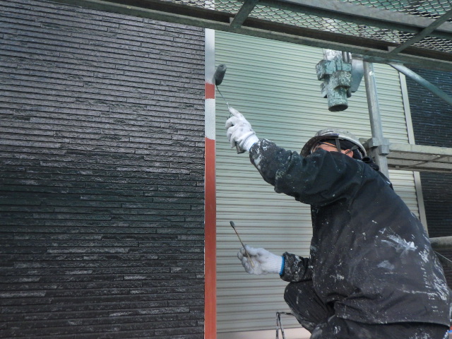 板金部の中塗り中です