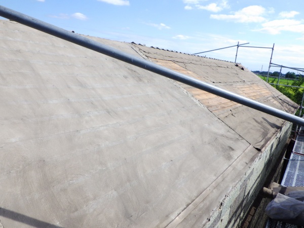 瓦棒の撤去終了です