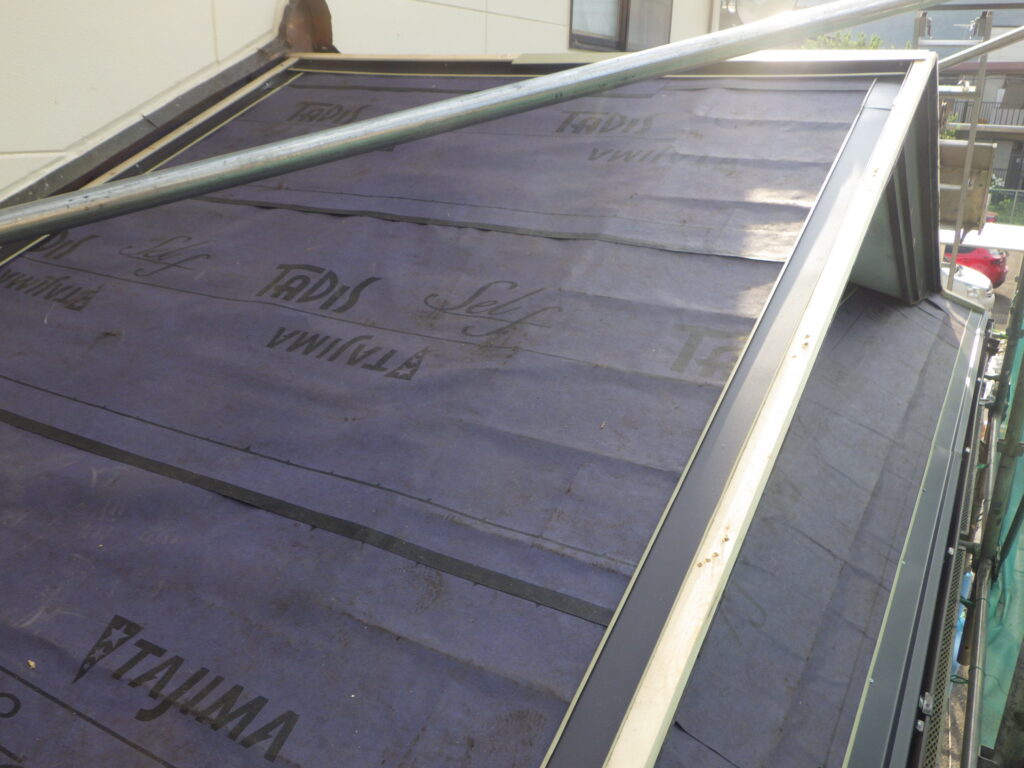 板金下地を取り付けました