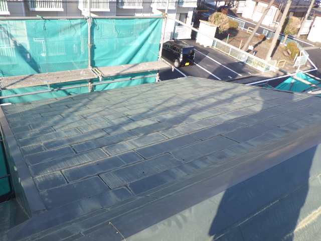 高圧洗浄後の屋根の状態です