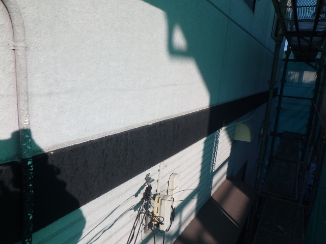 中段外壁の施工前です