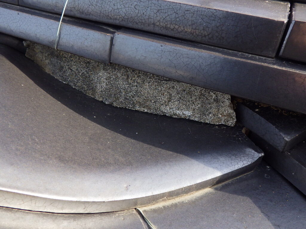 施工前の三日月漆喰の状態です