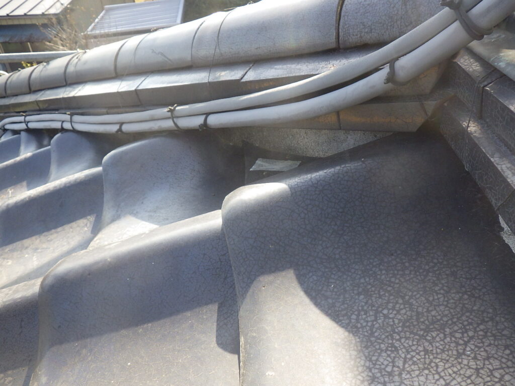 施工前の１階既存漆喰の状態です