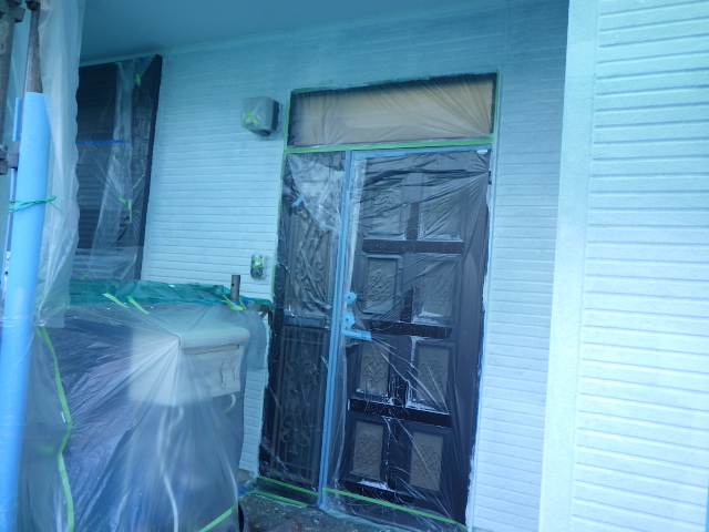 外壁の下塗りが終了しました