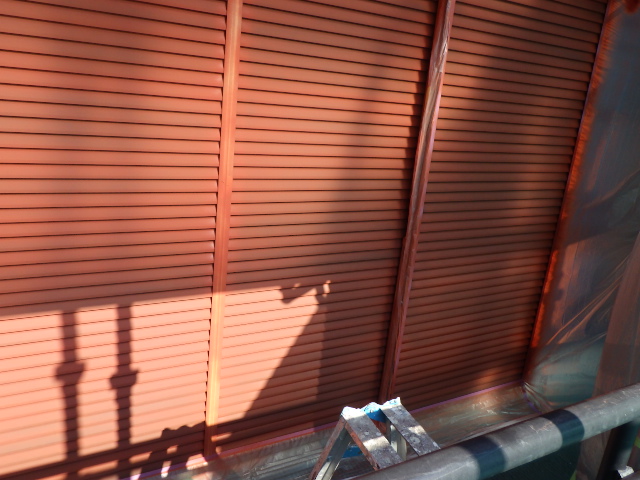 雨戸戸袋の下塗りが終了しました