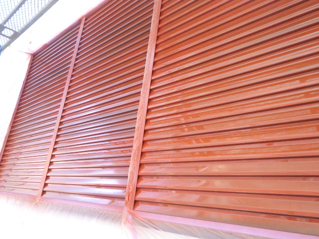 雨戸戸袋の下塗りが終了しました