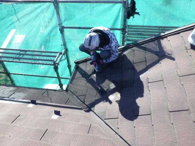 雪止めの撤去中です