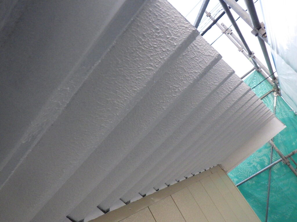 ナインの中塗り塗装中です