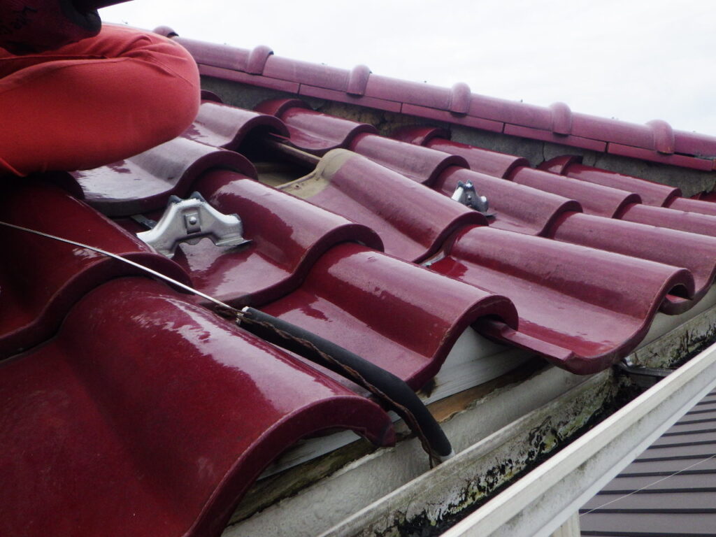 大屋根の雨漏り箇所です