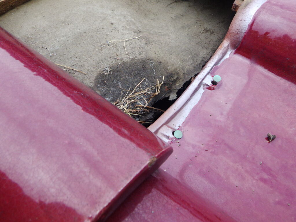 大屋根の雨漏り箇所です