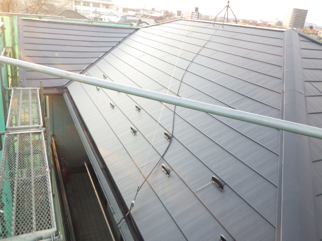 南面の完工です