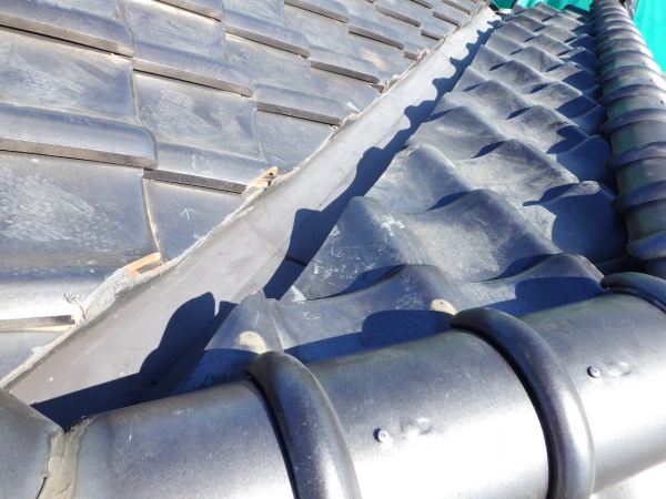 スズメ返しの漆喰詰め終了です