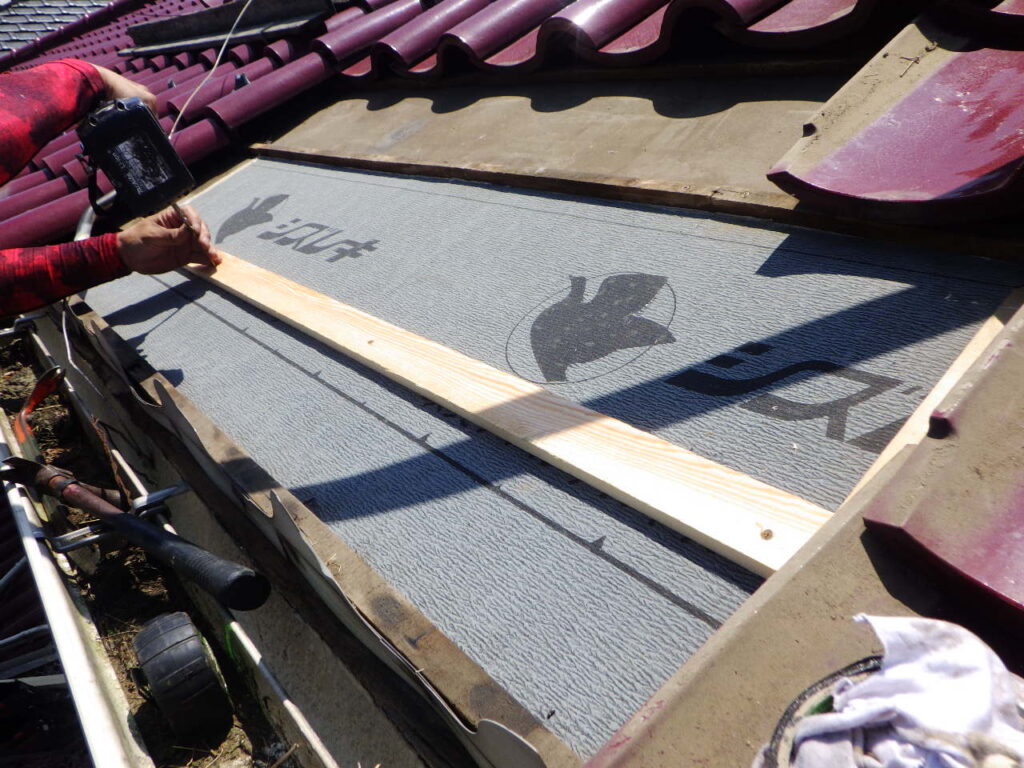 桟木を取り付けました