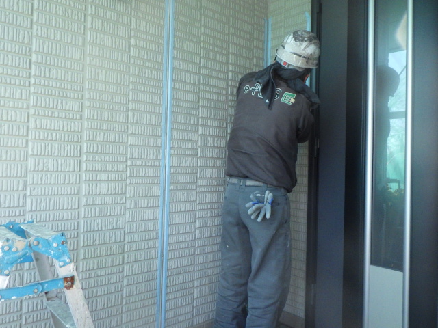 シーリング養生中です