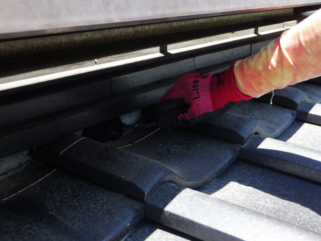 漆喰の補修中です